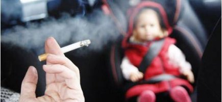 Smoking ban in cars carrying children 'by 2015'